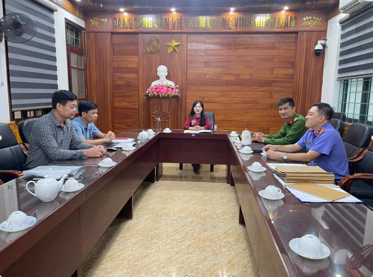 Viện kiểm sát nhân dân khu vực 5, tỉnh Hà Tĩnh kiểm sát trực tiếp việc thi hành án hình sự tại UBND xã Vũ Quang