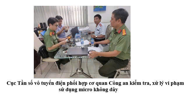 Tuyên truyền về sản xuất, nhập khẩu, kinh doanh, sử dụng micro không dây đúng quy định