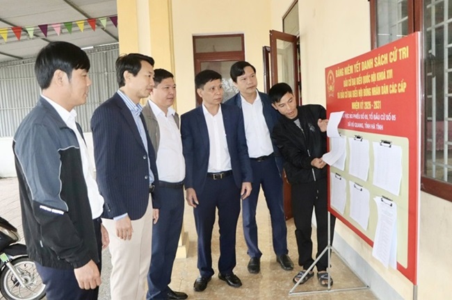 UBND xã Vũ Quang Thông báo việc lập và niêm yết danh sách cử tri tham gia bầu cử đại biểu Quốc hội khóa XVI và đại biểu HĐND các cấp nhiệm kỳ 2026-2031 trên địa bàn xã.