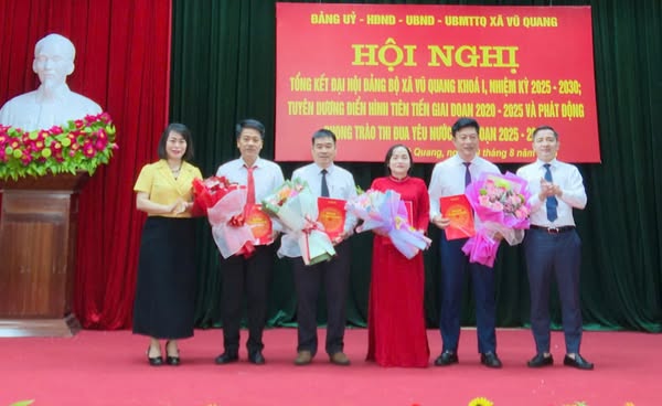 Xã Vũ Quang: Tổng kết Đại hội Đại biểu Đảng bộ xã khóa I, nhiệm kỳ 2025-2030; Tổng kết Phong trào thi đua yêu nước giai đoạn 2020-2025.