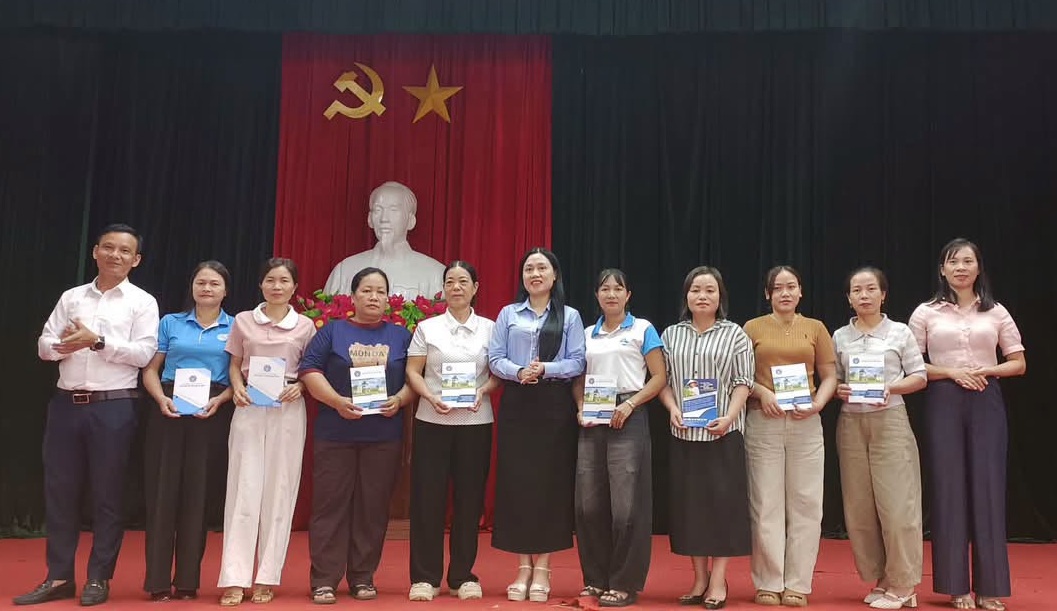 Xã Vũ Quang: nâng cao hiệu quả cuộc vận động “5 không, 3 sạch, 3 an”, đẩy mạnh tuyên truyền chính sách BHXH, BHYT