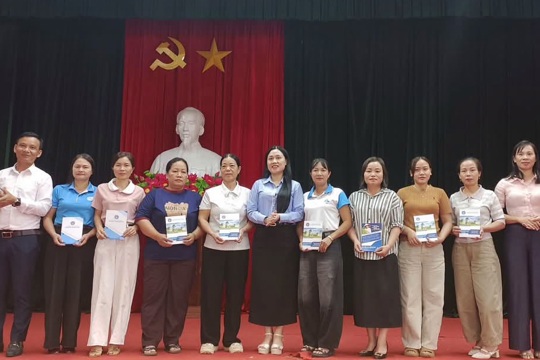 Xã Vũ Quang: nâng cao hiệu quả cuộc vận động “5 không, 3 sạch, 3 an”, đẩy mạnh tuyên truyền chính sách BHXH, BHYT 