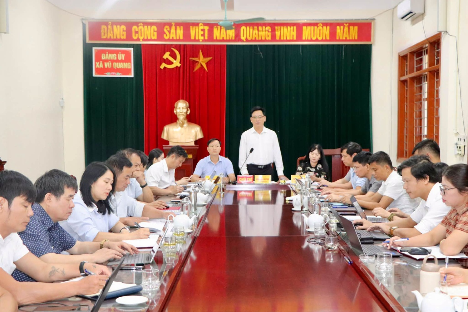 Đảng bộ xã Vũ Quang đánh giá tiến độ thực hiện Nghị quyết Đại hội