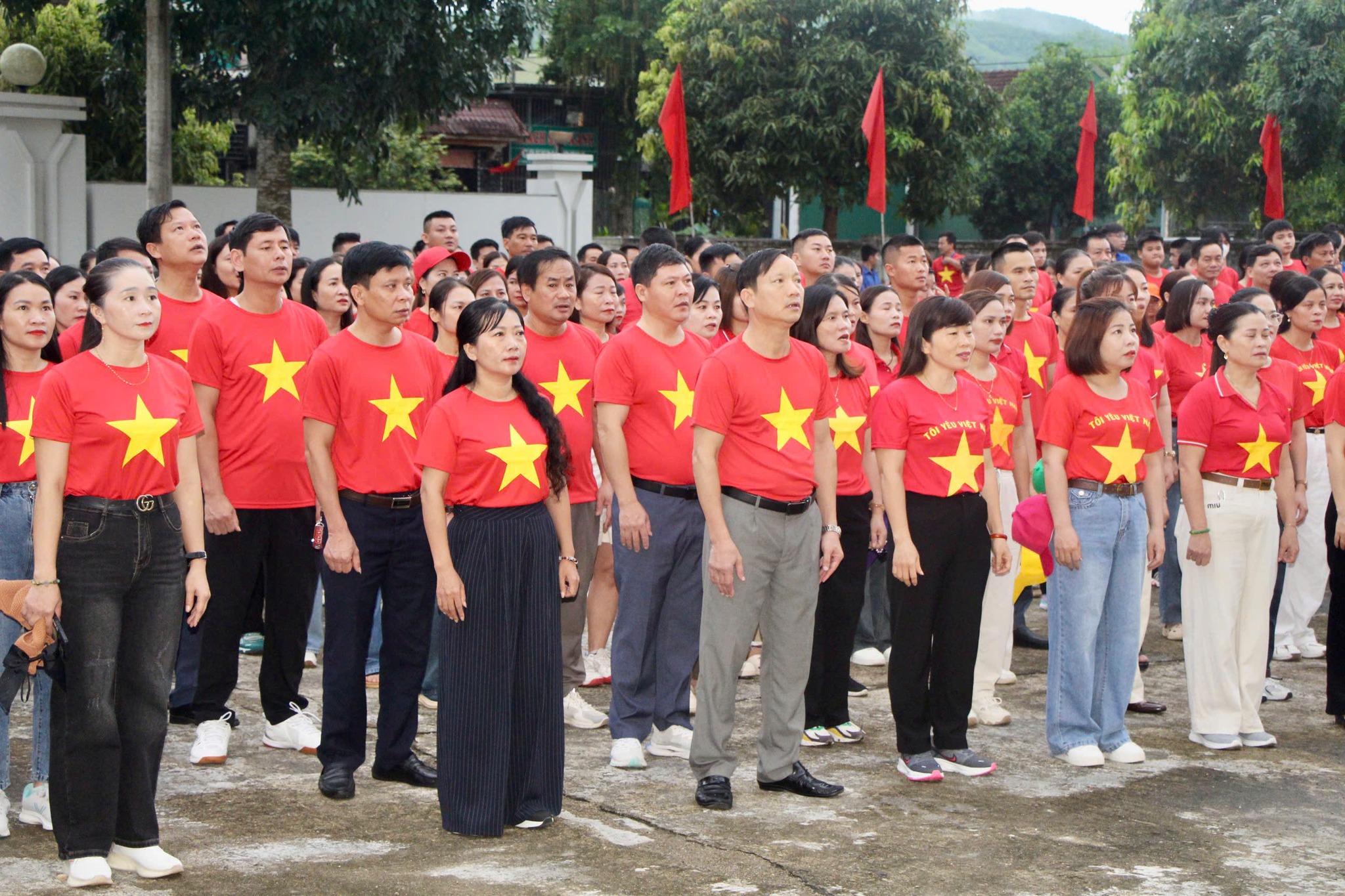 Xã Vũ Quang sôi nổi hưởng ứng Hoạt động “Cùng Việt Nam tiến bước”.